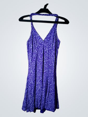 Lila Blumenmuster Mini-Kleid