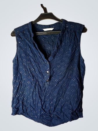 Camaieu ärmellose blaue Bluse mit weißem Punktmuster