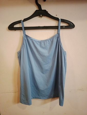 Blaues Cami-Top