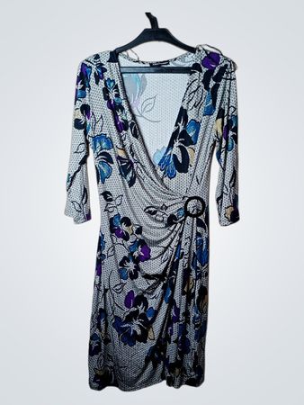 Frauen Blumendruck Wickelkleid