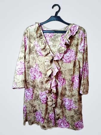 Damen Bluse mit Blumenmuster und Rüschen