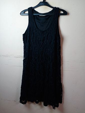 TOUMAI Schwarzes Spitzenkleid