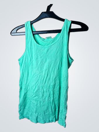 „lebendiges geripptes Tanktop“
