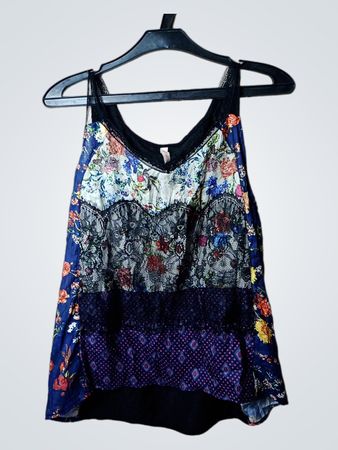Ärmelloses Top mit floralem Druck