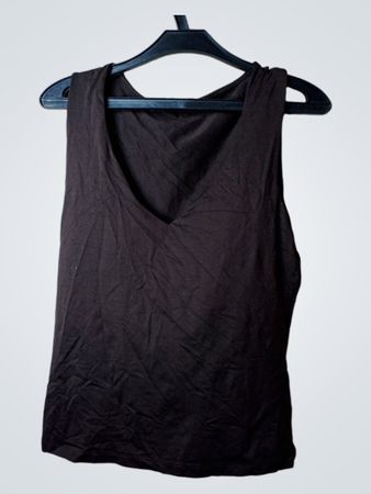 Schwarzes Tanktop