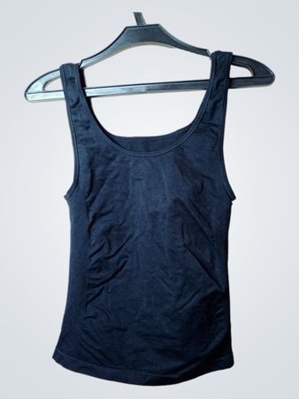 Schwarzes Tank-Top