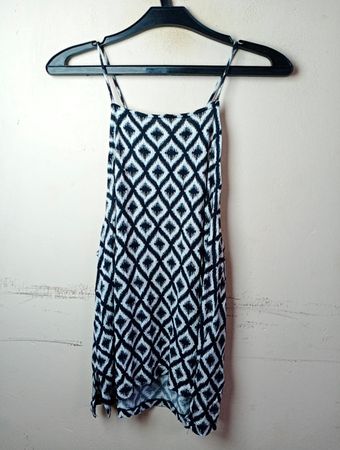 H&M Schwarz-weißes geometrisches Druck-Minikleid