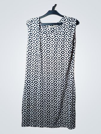 Süßes Miss Ärmelloses Maxikleid mit geometrischem Druck
