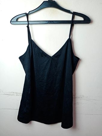 Schwarzes Spaghettiträgershirt