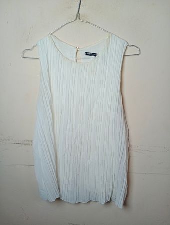 Pittarello.com Ärmelloses plissiertes Top Made in Italy
