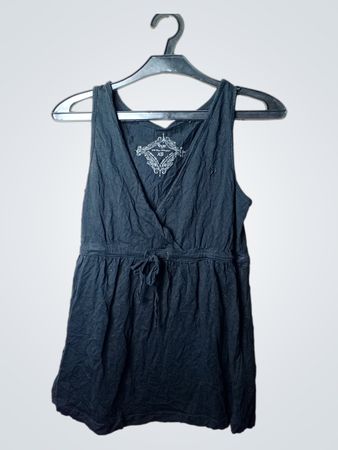 EDC by ESPRIT Schwarzes ärmelloses Wickeltop mit Bindegürtel