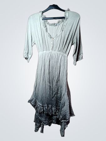Siste's Graues Rüschendes Kleid