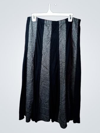 Gestreifter Maxi-Rock