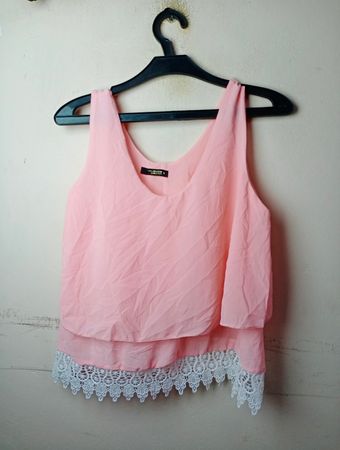 Colosseum Collection Pink Lace Trim Tank Top