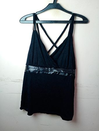 BODY Boutique schwarzes Träger-Tanktop