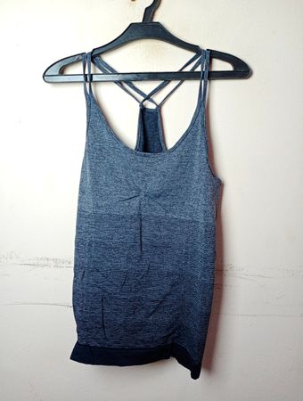 Graues Tanktop