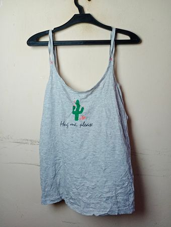 Studio Skin Grey Camisole mit Kaktusgrafik