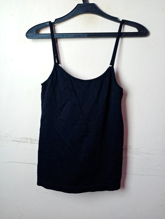 Schwarzes Top