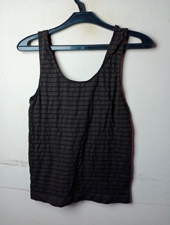 Schwarzes gestreiftes Tanktop