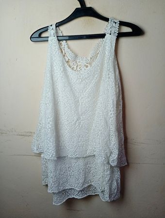 Weißes Spitzen-Tanktop