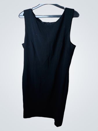Betty Barclay Schwarzes ärmelloses Kleid