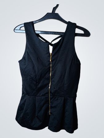 Schwarzes ärmelloses Peplum-Top mit Reißverschluss