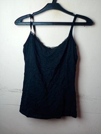no secrets schwarzes Spitze Besatz Camisole