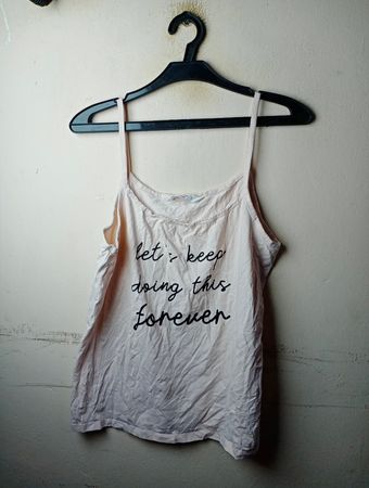 Penti Homewear Spaghetti-Top mit dem Grafik 'lass uns das für immer weitermachen'