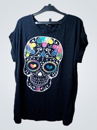 Regenbogen Schwarzes T-Shirt mit Zucker-Schädel Grafik