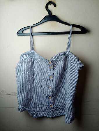 JACQUELINE de YONG gestreifte Knopf-Bustier