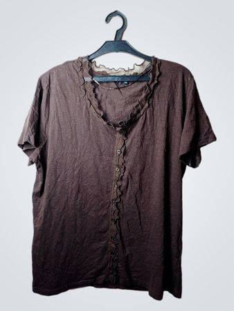 Basic Style Braunes Rüschenshirt mit Knöpfen XXL