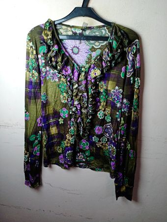 Damen grüne Bluse mit floralem Druck und langen Ärmeln
