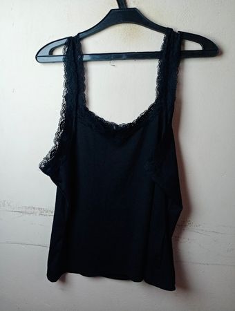 SHEIN CURVE Schwarzes Tanktop mit Spitze