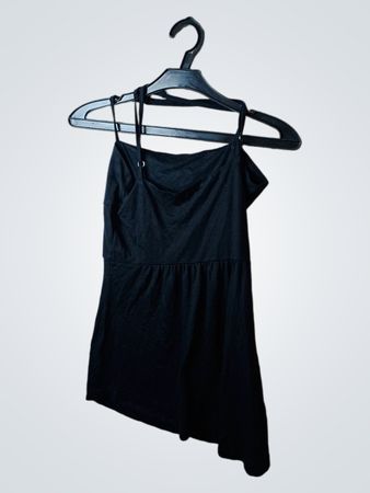 Schwarzes Spaghetti-Top