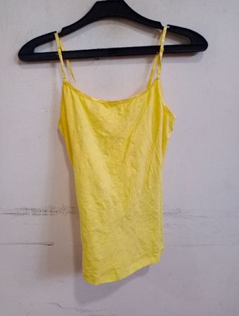 Ambiance Apparel Gelbes Cami-Top