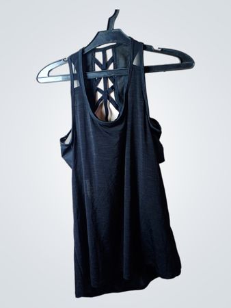 H&M Sport Schwarzes Racerback-Top