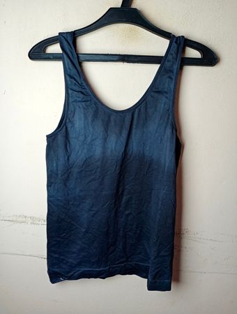Dunkelblaues Tanktop