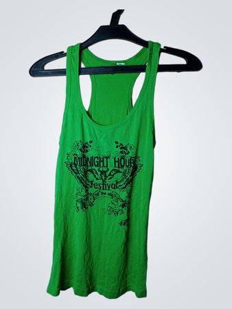 Grünes Tanktop mit Midnight Hour Festival Grafik