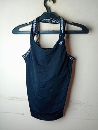 OCEANS APART Schwarzes Tanktop