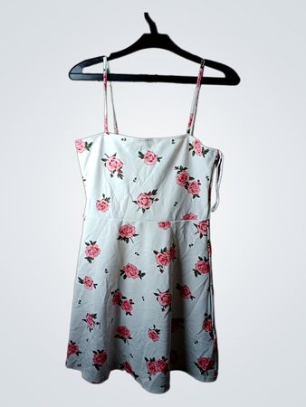 H&M Divided Blumenmuster Mini-Kleid