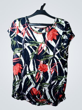 Vero Moda Floral Print T-Shirt
