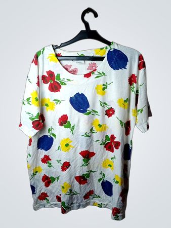 Weißes T-Shirt mit floralem Druck