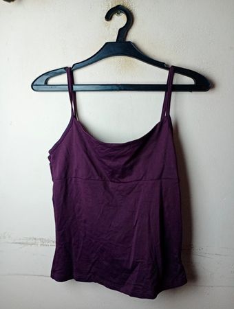 Lila Spaghetti-Träger Tanktop