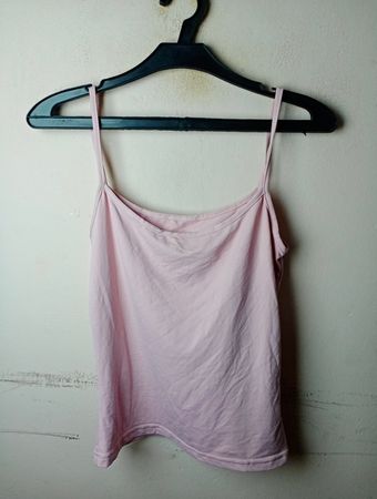 Rosa Spaghetti-Träger Tanktop
