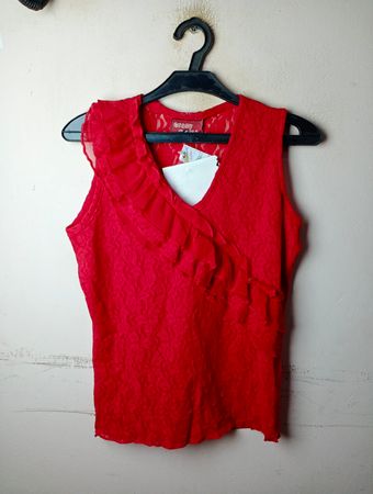 Crazy World Rote Spitzenrüsche Tanktop