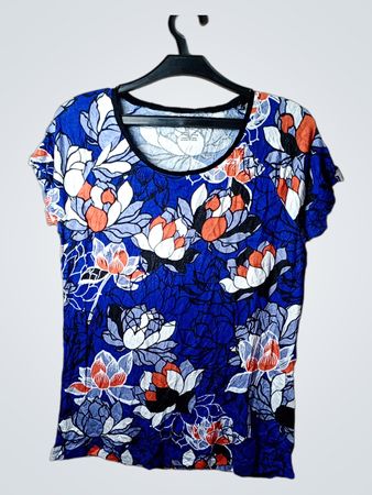 Blaues Blumenmuster T-Shirt