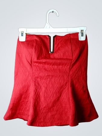 Jenni Taylor Rote gesteppte Peplum-Rock