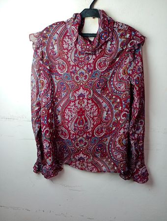 Johanna Paris Rote Paisleymuster Bluse
