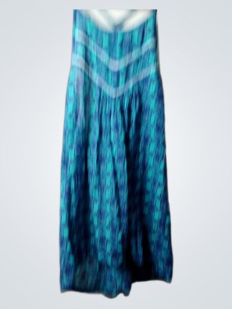 Blaues und petrolfarbenes gemustertes Kleid