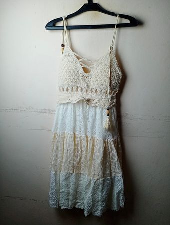 Vestito Maxy a Strati in Pizzo Crema